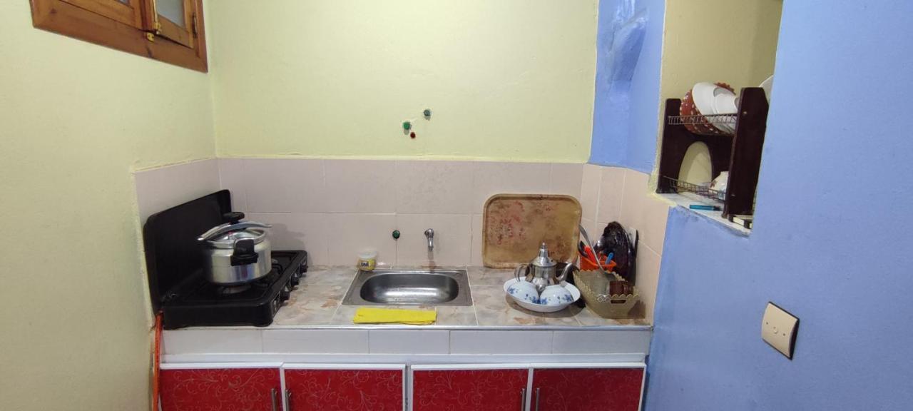Casa Lotfi 1 Apartment Чефчауен Екстериор снимка